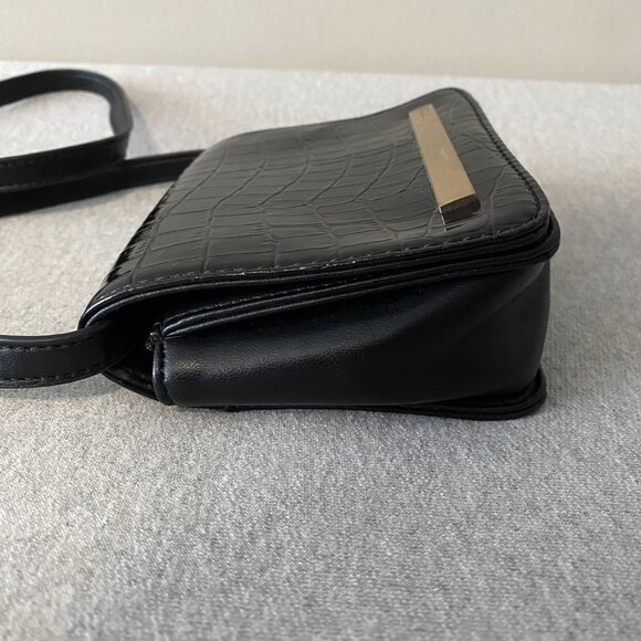 Fiorelli Faux Crocodile Leather Black Gold Detail Crossbody Bag - Picture 7 of 15